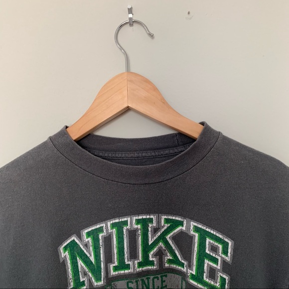 Nike T-Shirt - Picture 3 of 3